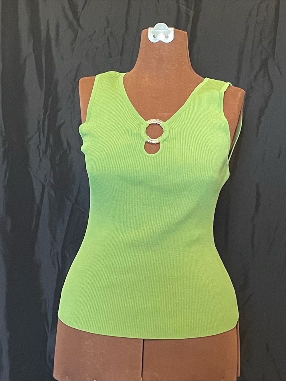Cable & Gauge Dark Lime Green Ribbed Tank with Ring Detail